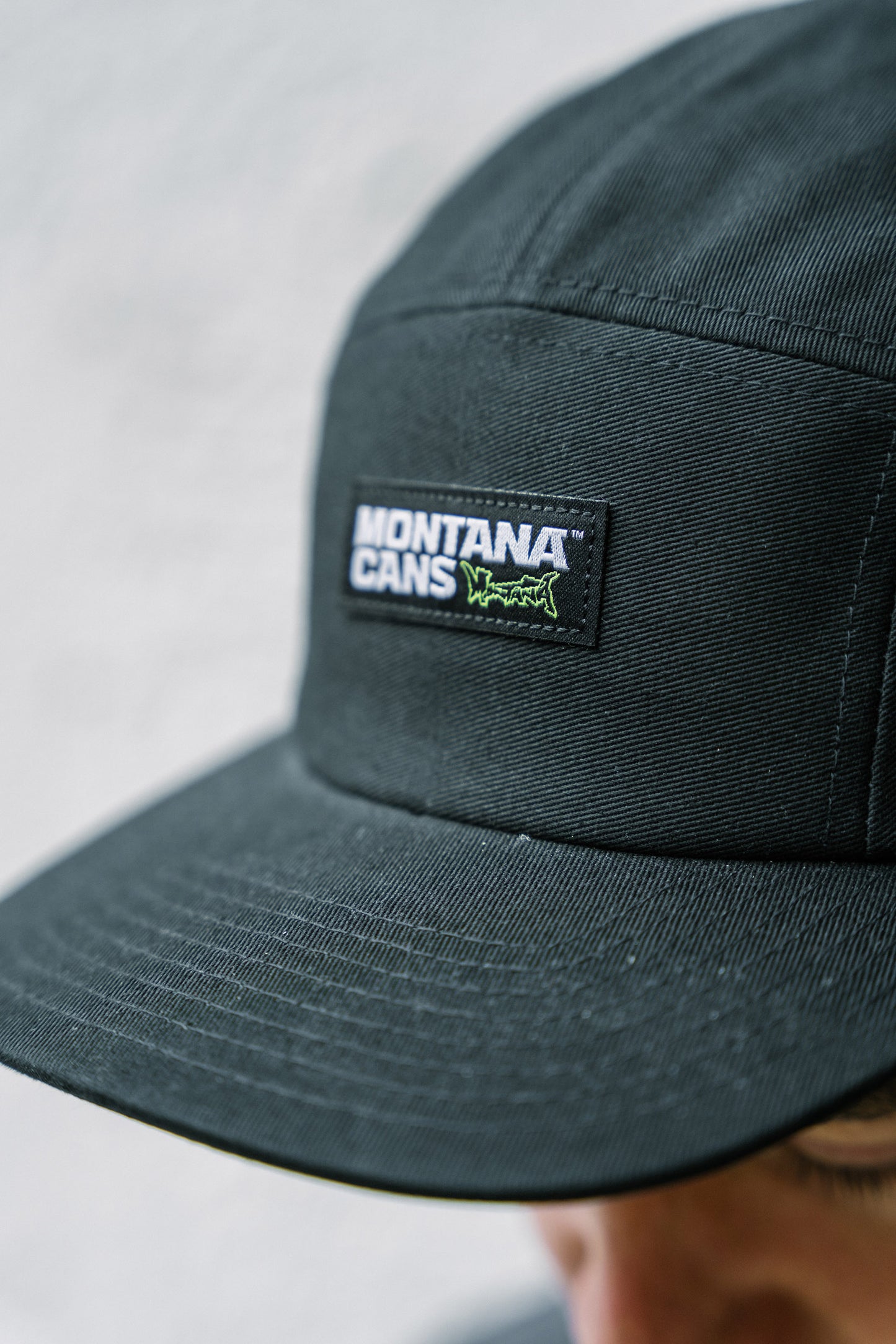 Gorra Panel Typo Logo Negra